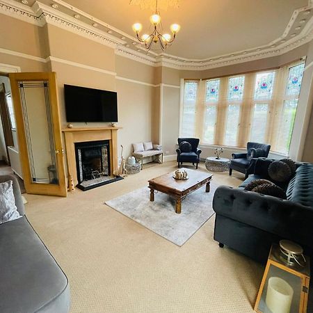 Carlibar Villa Barrhead Экстерьер фото