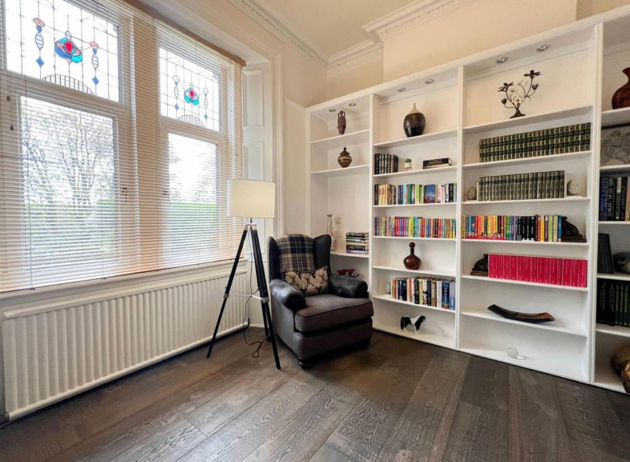 Carlibar Villa Barrhead Экстерьер фото