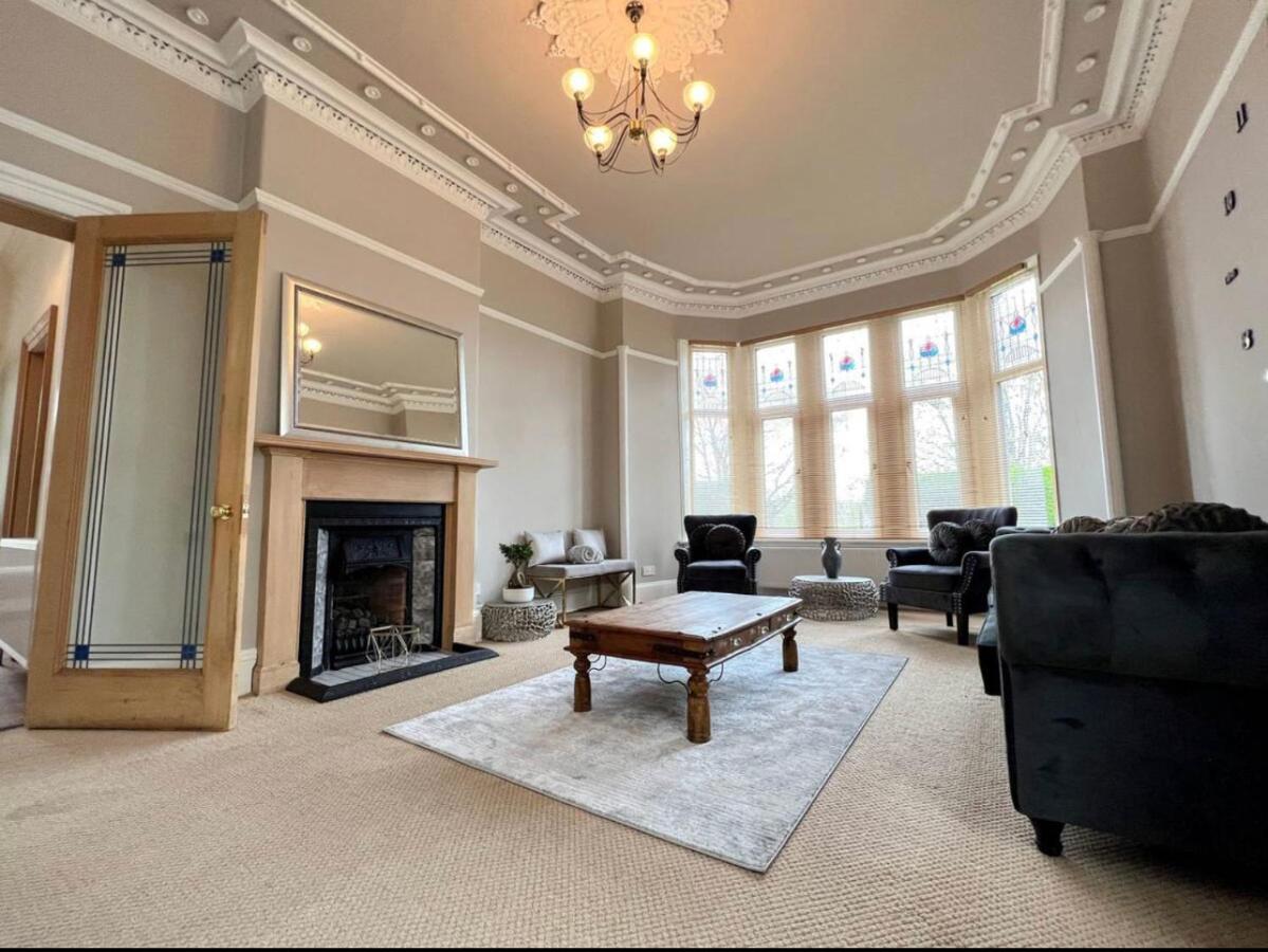 Carlibar Villa Barrhead Экстерьер фото