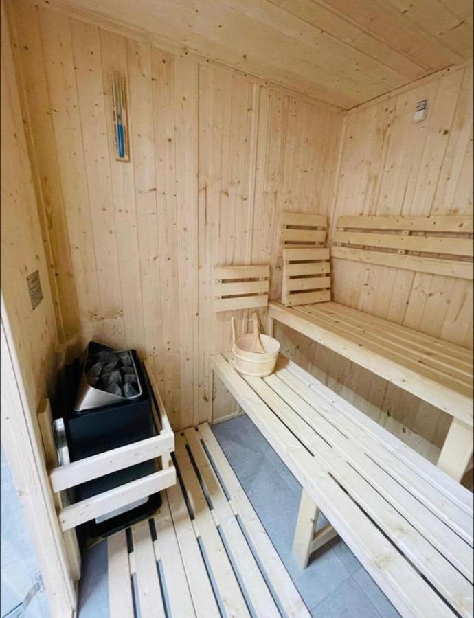 Carlibar Villa Barrhead Экстерьер фото