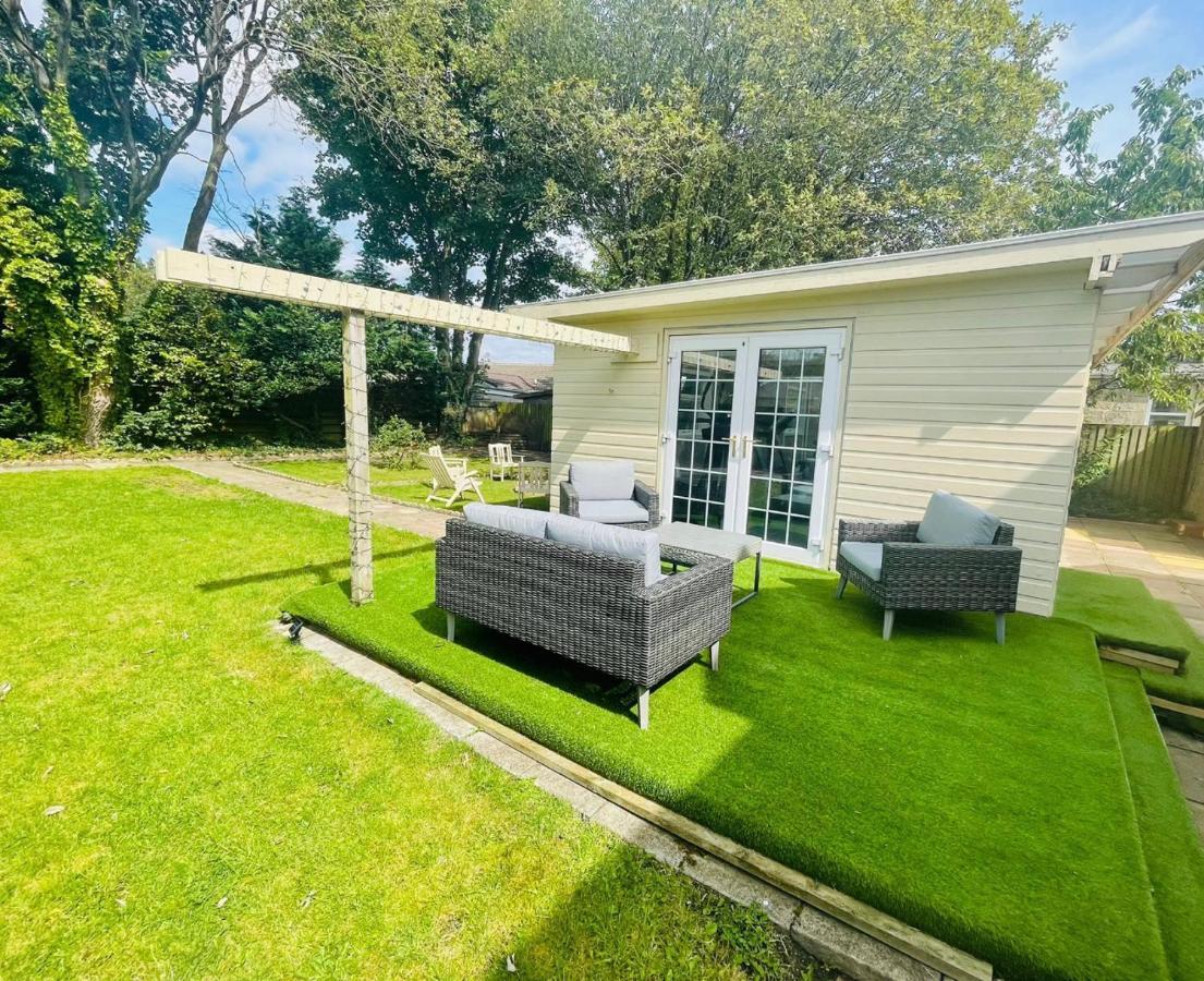 Carlibar Villa Barrhead Экстерьер фото
