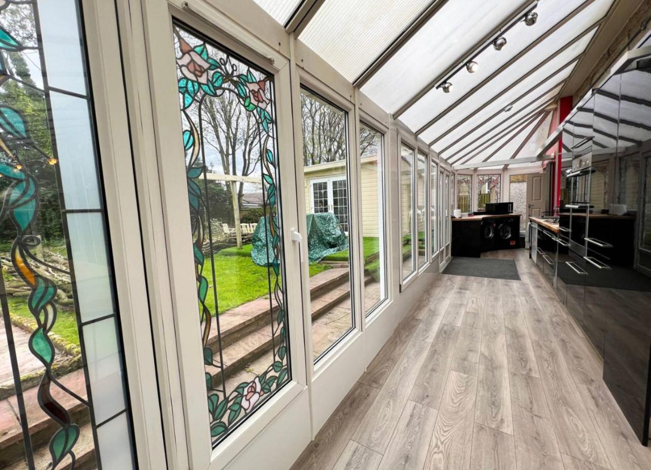 Carlibar Villa Barrhead Экстерьер фото